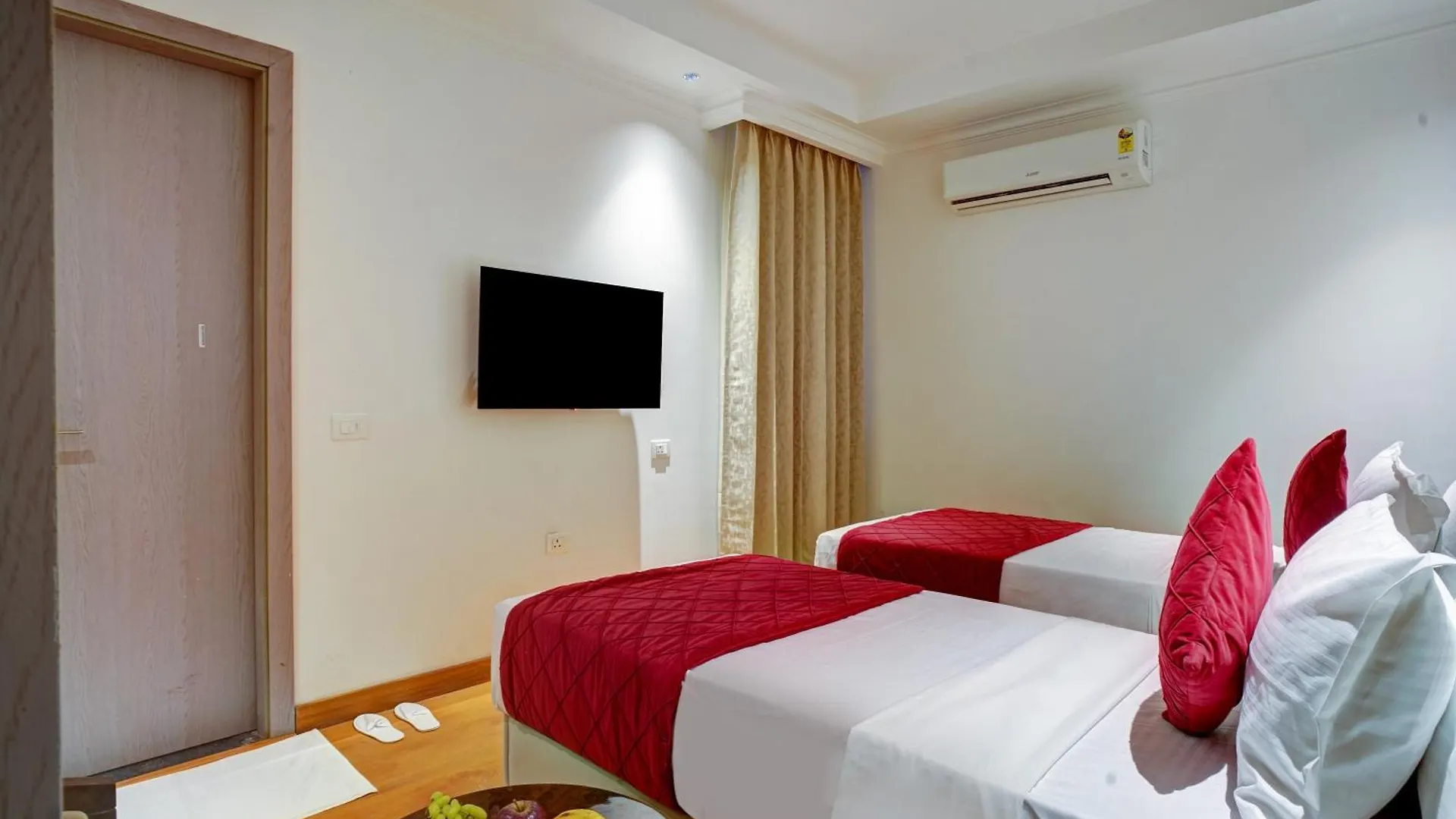 Hotel Iva Premium Delhi Airport With Airport Drop à New Delhi