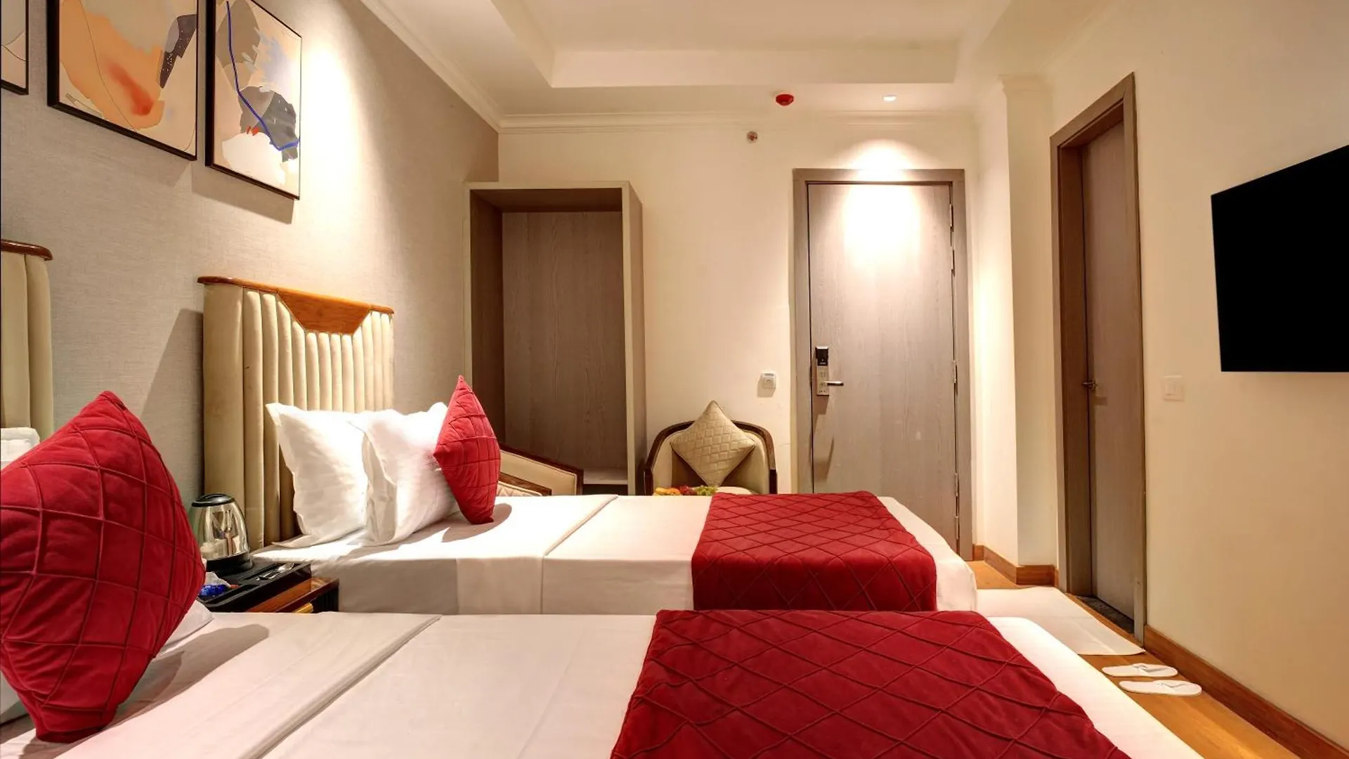 Iva Premium Delhi Airport Hotel New Delhi