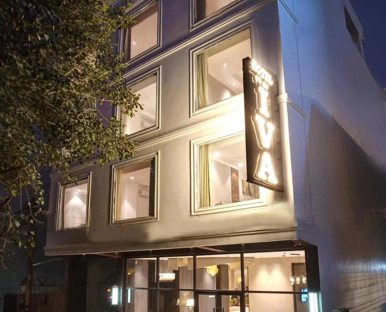 Iva Premium Delhi Airport Hotel New Delhi 4*,