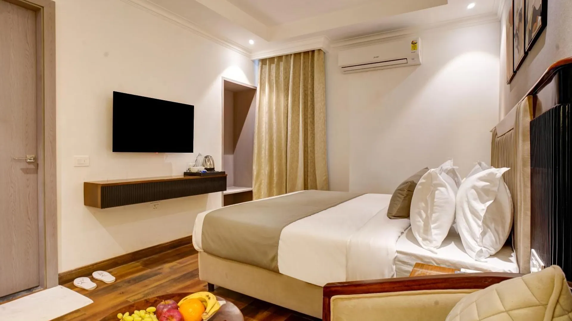 Iva Premium Delhi Airport Hotel New Delhi